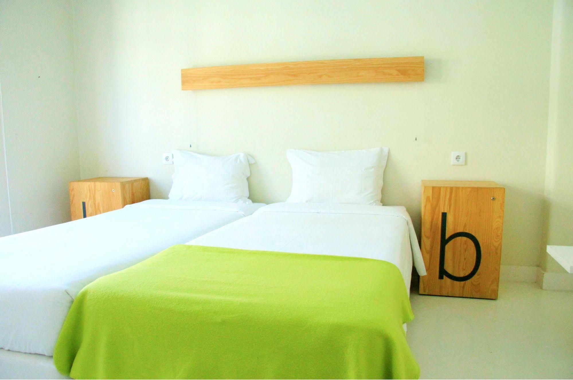 Hostel 4U Lisbon Bagian luar foto