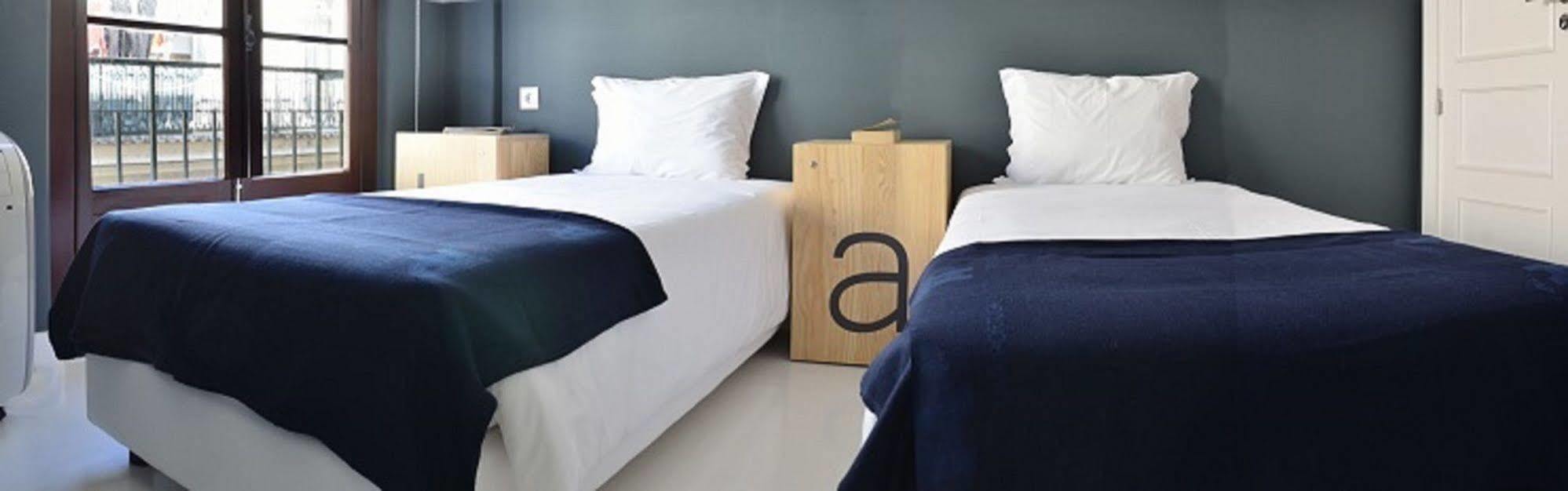 Hostel 4U Lisbon Bagian luar foto