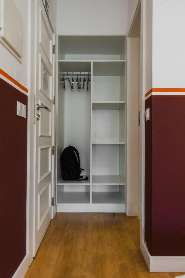 Hostel 4U Lisbon Bagian luar foto
