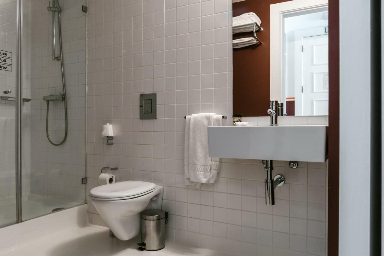 Hostel 4U Lisbon Bagian luar foto